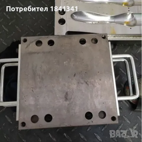 Купувам пресформи/ матрици за каучукови и бакелитови изделия 