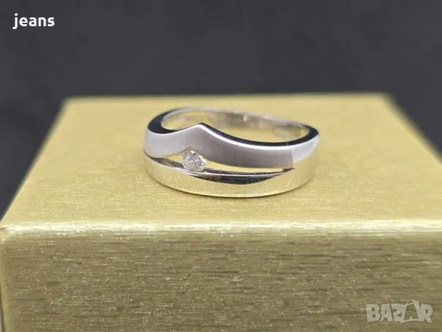 Пръстен бяло злато 750, диамант брилянт 0.10кт. Размер 17мм., снимка 11 - Пръстени - 48755861