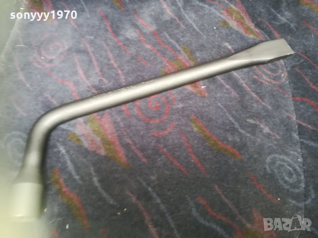 17мм-КЛЮЧ ЗА ГУМИ 1111210955, снимка 5 - Аксесоари и консумативи - 34767392