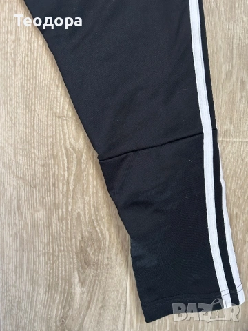 Детско  долнище Адидас, снимка 6 - Детски анцузи и суичери - 53579159