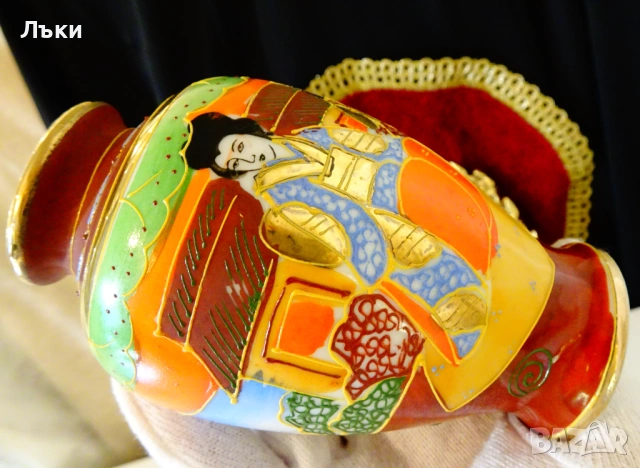 Ваза Satsuma,японски костен порцелан,злато. , снимка 7 - Антикварни и старинни предмети - 53066775