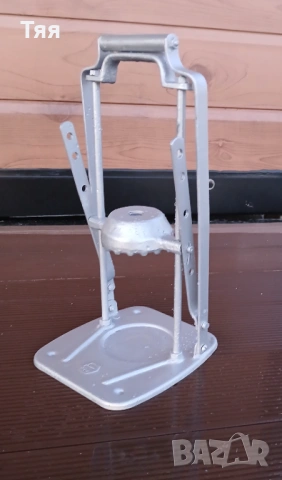 Лостова затварачка за буркани , снимка 2 - Буркани, бутилки и капачки - 53584113