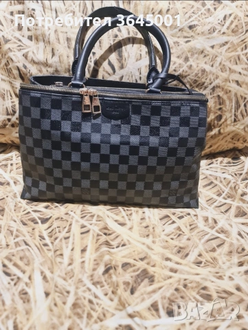 Луксозна дамска чанта Louis Vuitton от висококачествена изкуствена кожа, има и дълга дръжка.Нова , снимка 2 - Чанти - 53193102