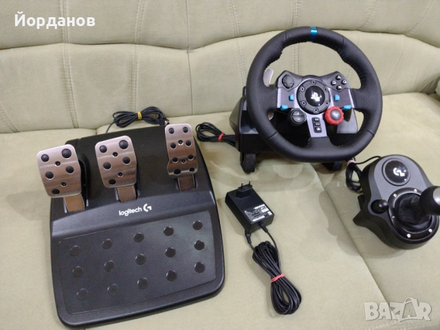 волан с педали и шифтър Logitech G29, снимка 2 - Аксесоари - 51798030