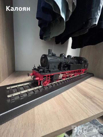 Колекционерси локомтивен влак Märklin German Federal Railroad (DB) Class 078 steam tank, снимка 2 - Колекции - 53798867