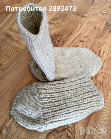 Ръчно плетени вълнени терлици, снимка 7 - Други - 40376954