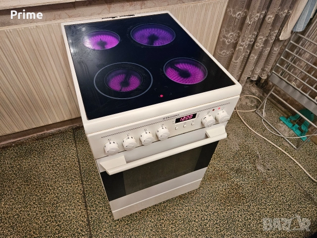 Готварска печка Electrolux, снимка 2 - Печки, фурни - 53612947