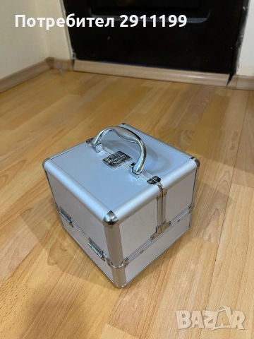 Малък алуминиев куфар