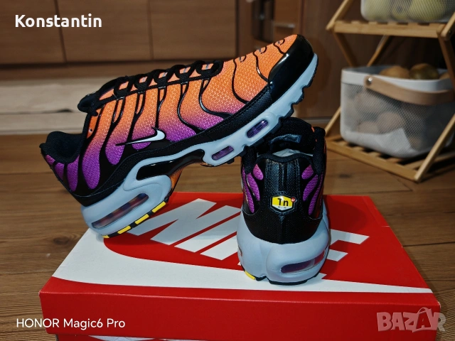 Nike Air Max Plus, 42 размер, оранжево-лилави, снимка 7 - Маратонки - 53725929