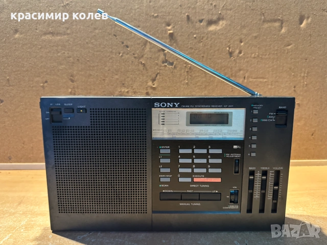 радиоприемник "SONY ICF-2001"