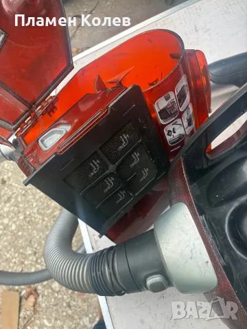 Мощна прахосмукачка Electrolux-AEG, снимка 7 - Прахосмукачки - 55903671