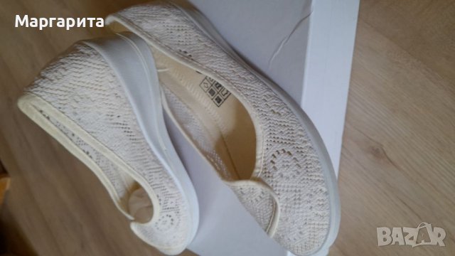 Продавам дамски летни обувки, снимка 3 - Дамски ежедневни обувки - 41120141