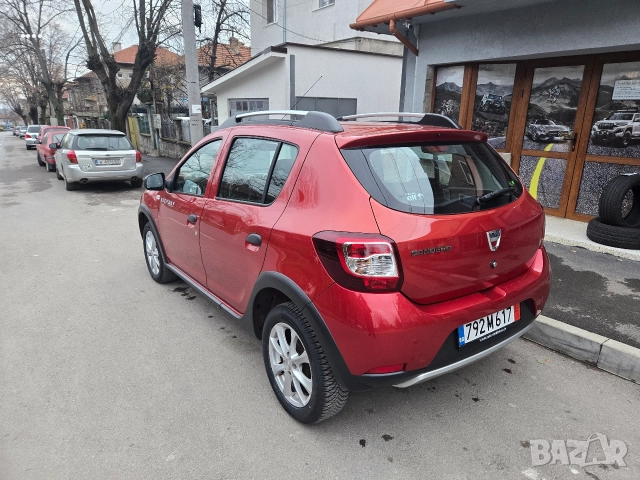 Dacia Sandero Stepway, снимка 4 - Автомобили и джипове - 52712153