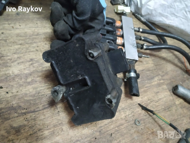 Запалителна бобина за VW Golf4 Audi A3 1,6 , 0986221048 , снимка 3 - Части - 53759317