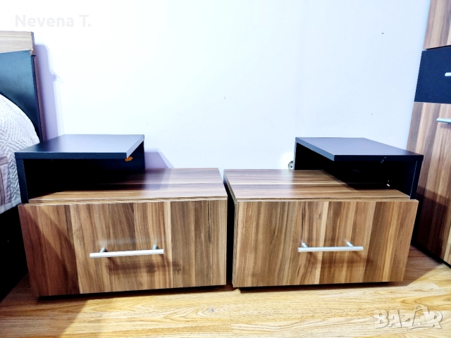 Спално обзавеждане - гардероб, тоалетка с огледало и нощни шкафчета , снимка 6 - Шкафове - 52185690