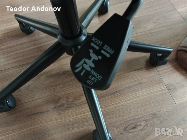 Луксозен офис стол, снимка 7 - Столове за офис - 53496865