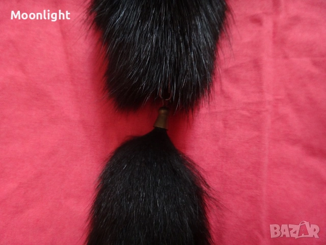 Ключодържател/Аксесоар/Висулка за чанта от естествен косъм лисица в черно, снимка 8 - Други - 53123225