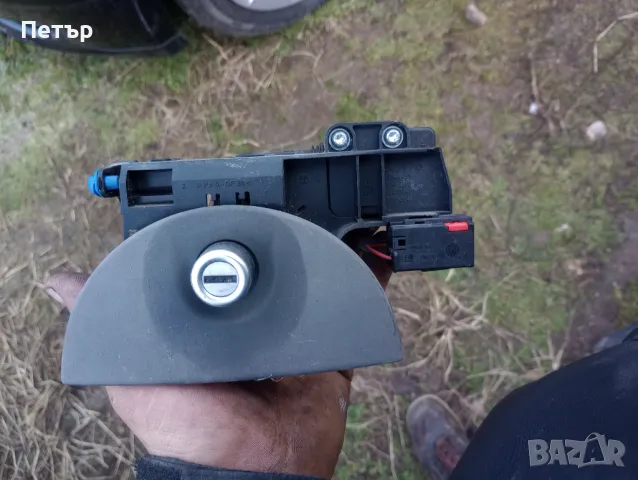 Дръжка с машинка за заден капак на Опел Корса Ц 2000-2006г