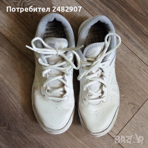 Дамски маратонки Nike, снимка 4 - Маратонки - 51286854