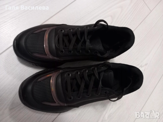 Дамски маратонки, снимка 4 - Маратонки - 51979518