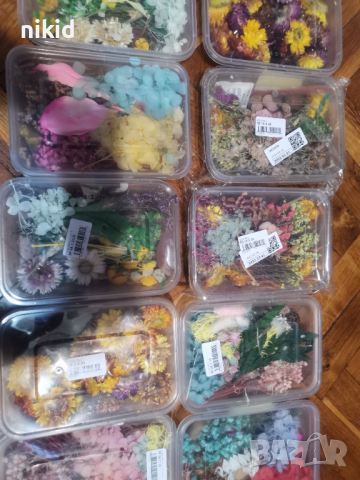 Микс сухи цветя в кутия за декорация натурални сапун сапуни свещи свещ бижу бижута смола аранжиране, снимка 7 - Изкуствени цветя - 36331627