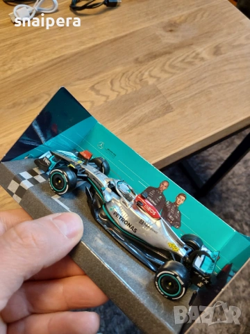 Сувенирна количка на Мерцедес от Формула 1, снимка 5 - Колекции - 53575797