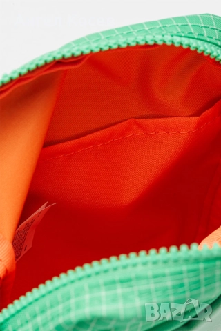 NIKE-Чантичка, снимка 4 - Чанти - 52896173