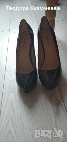 Дамски лачени обувки, снимка 2 - Дамски елегантни обувки - 41432147