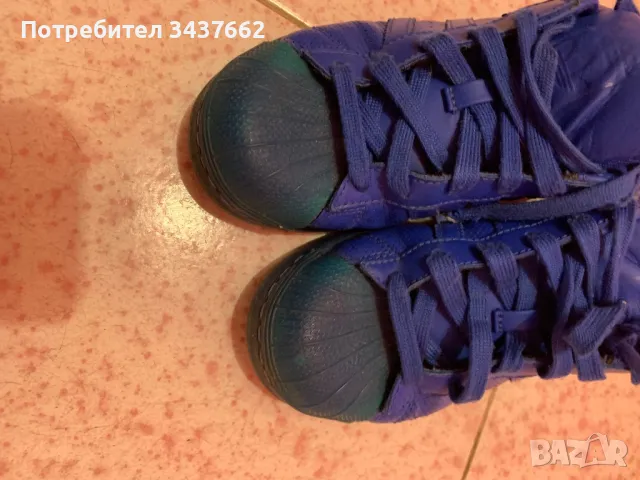 Дамски маратонки Адидас, снимка 2 - Маратонки - 49658718