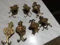 Старинна месингова с патина закачалка с двойна кука и релефна орнаментика като  нови 7 броя, снимка 7