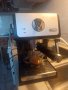 Кафе машина Делонги с ръкохватка с крема диск и 3 броя цедки, работи отлично , снимка 2