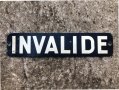 стара метална табела "INVALIDE"