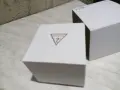 Кутия за часовник маркова на Guess с възглавничка, снимка 2