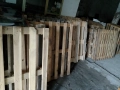 Дървени палета и скари за огрев мебели огради. Дърва в кашони за огрев , снимка 3