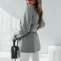 Елегантно палто с копчета в сиво , снимка 3 - Палта, манта - 42282835