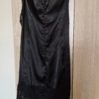 Дамска сатенена рокля в черно и бяло , снимка 4 - Рокли - 41497437