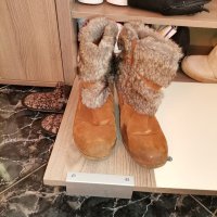 UGG Оригинални обувки на платформа , снимка 4 - Дамски ежедневни обувки - 35798646