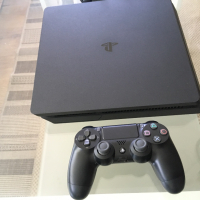 PlayStation4 Slim, снимка 5 - PlayStation конзоли - 44525289