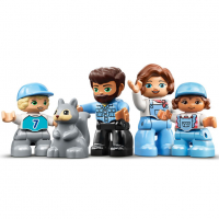 LEGO DUPLO Приключение със семеен кемпер 10946, снимка 8 - Конструктори - 36202892