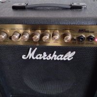 Marshall MG 15 cdr - китарно кубе, снимка 3 - Китари - 44798128