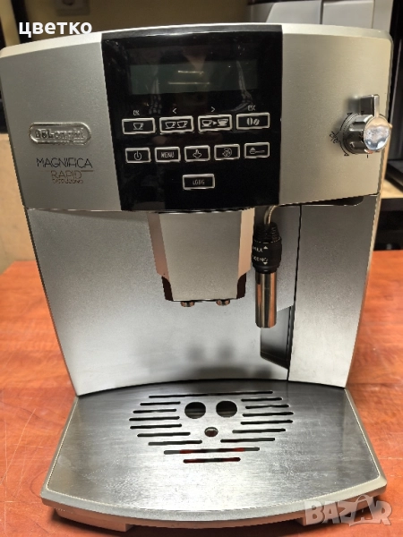 кафе машина DeLonghi Magnifica rapid cappuccino , снимка 1