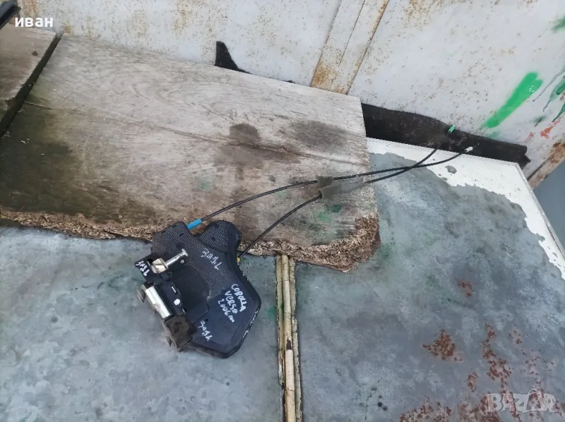 Задна лява брава за Тойота Корола Версо. 2006 год., снимка 1