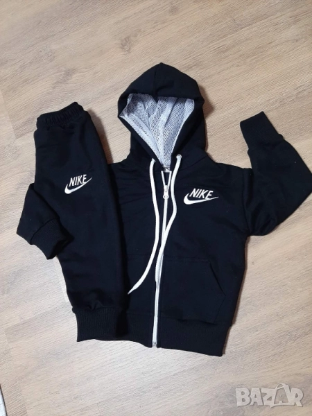 Детски екип Nike , снимка 1