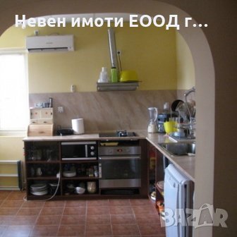 Триетажна монолитна къща кв. Асенов гр. Велико Търново, снимка 1