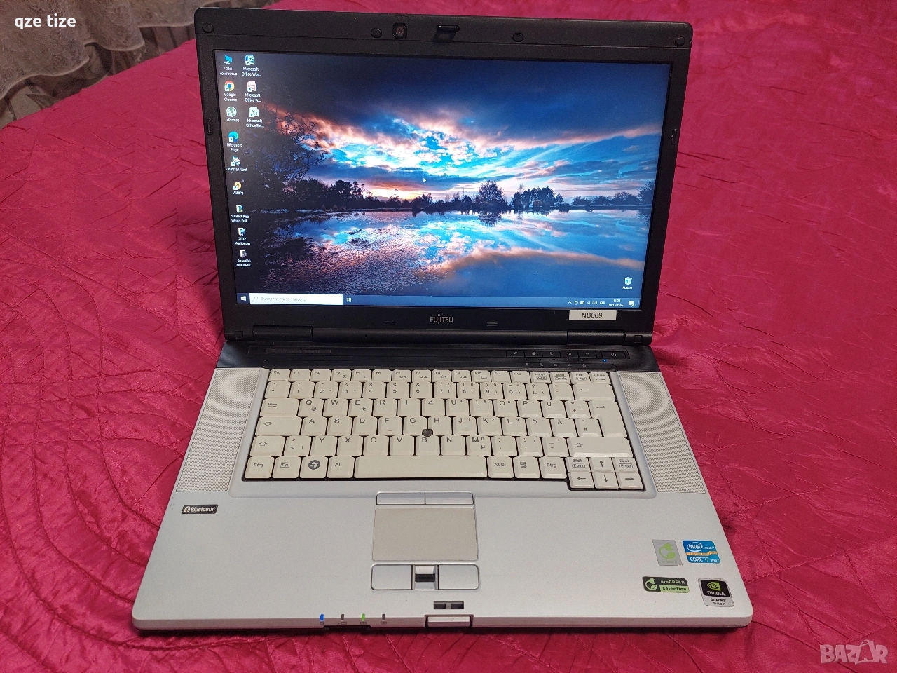 лаптоп Fujitsu i7 Seria, снимка 1