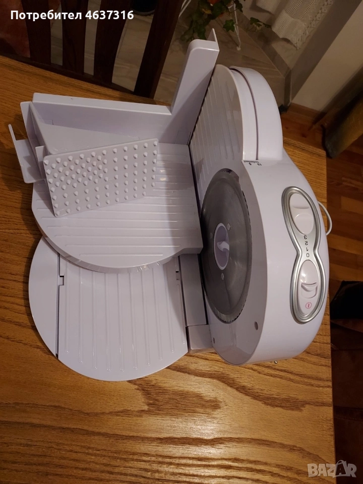 електрическа машина за рязане на хляб и колбаси, снимка 1