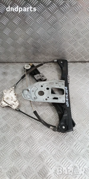 Стъклоповдигач Mercedes C-Class W203 2002г.(преден десен)	, снимка 1