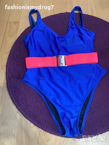Цял бански костюм с коланче , снимка 1