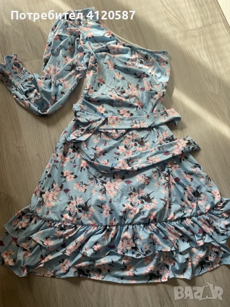 Дамска рокля, снимка 1