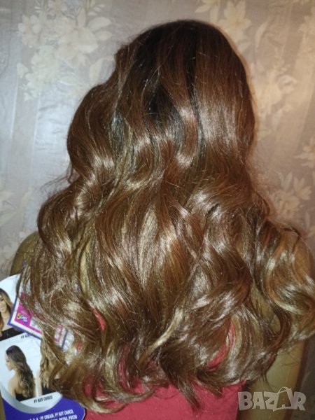 Valentino-Нова  с етикет дълга чуплива перука тъмнокестеняво към русо, снимка 1